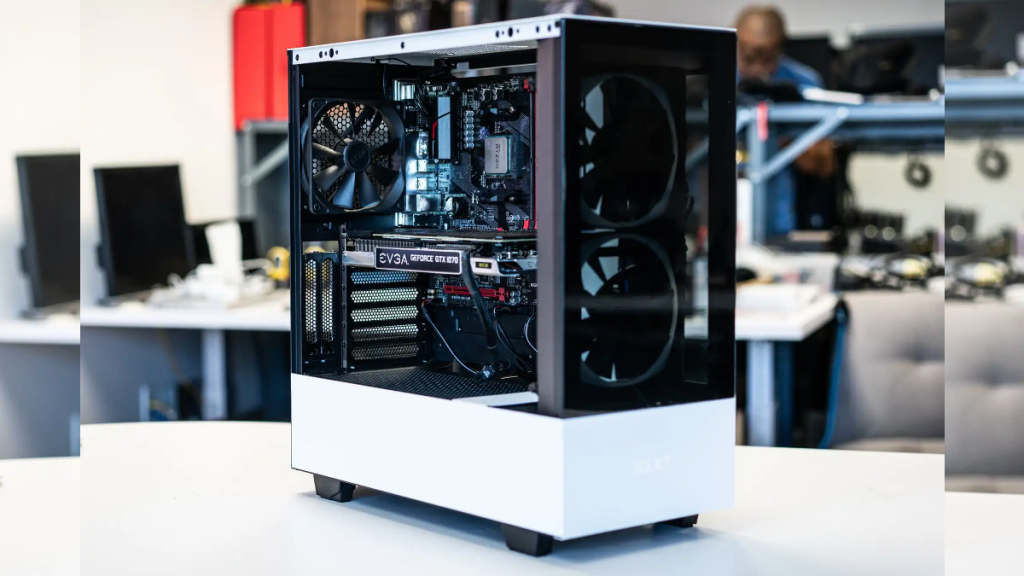 The 4 Different PC Cases and a Brief Guide on What to Buy