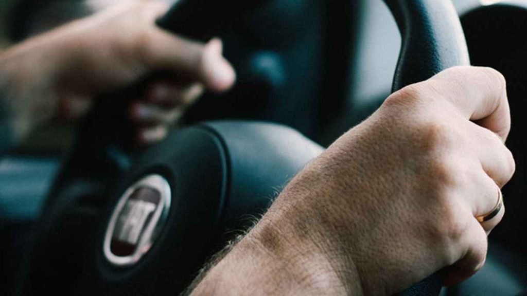 Top 10 Things you Need to Take Care of While Driving