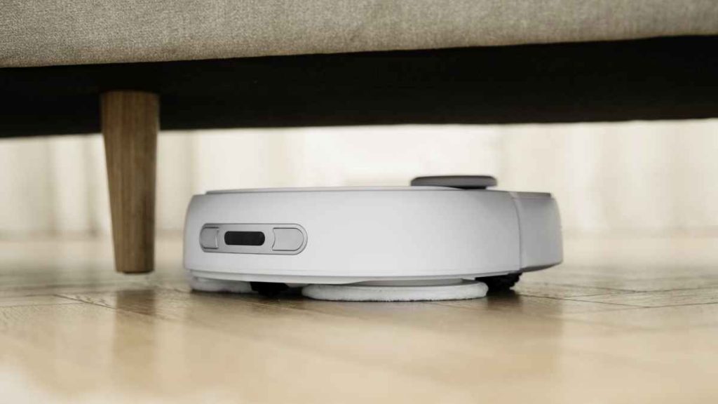 5 Tech Devices for Cleaning Your House Efficiently