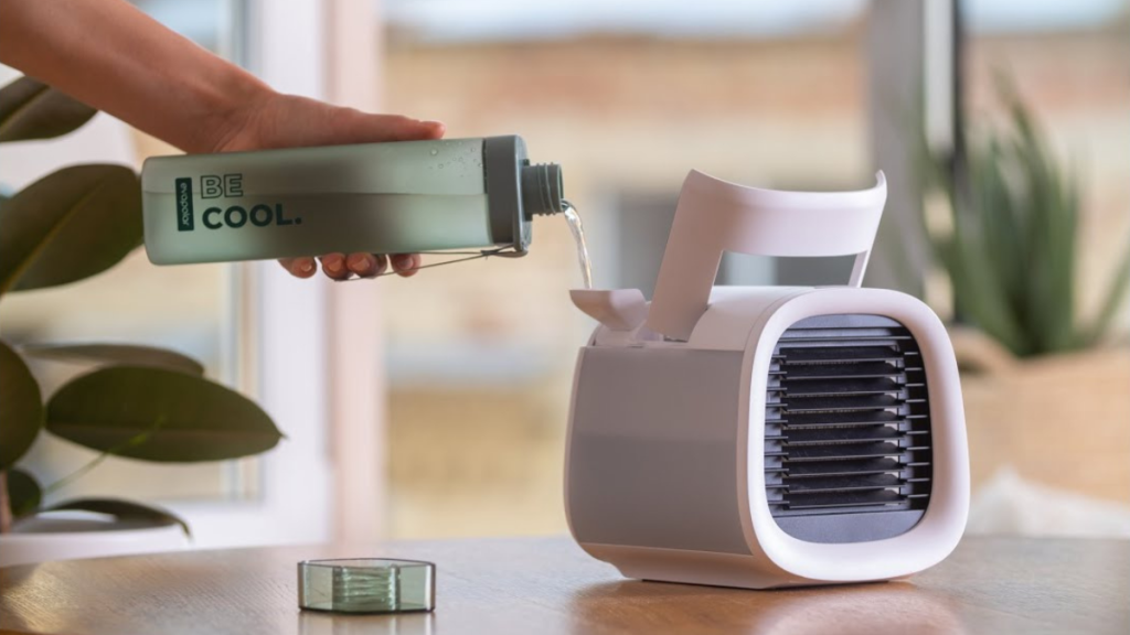 6 Personal Tech to Stay Cool and Comfortable