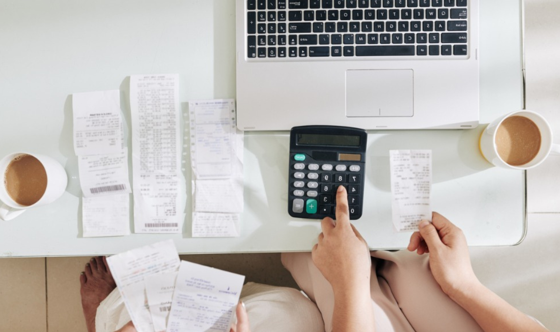 Ways to Reduce Your Monthly Expenses