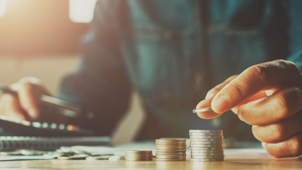 Ultimate Guide How to Save Big in College — 25 Smart Strategies