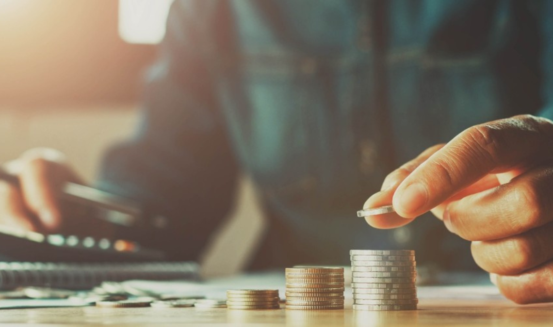 Ultimate Guide How to Save Big in College — 25 Smart Strategies