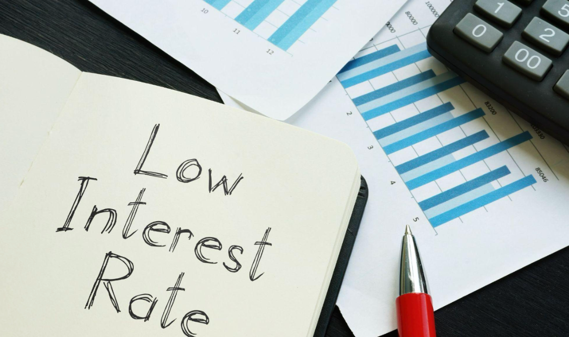 What Are the Eligibility Criteria for Low-Interest Personal Loans?