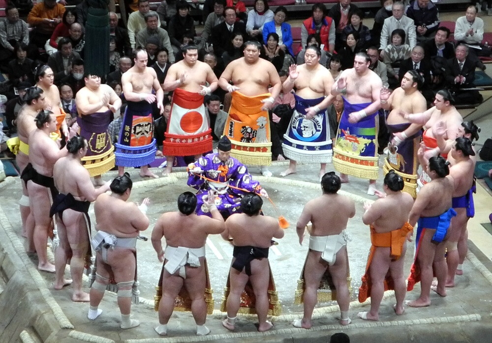 Image 1 of How do Makuuchi sumo tournaments work?